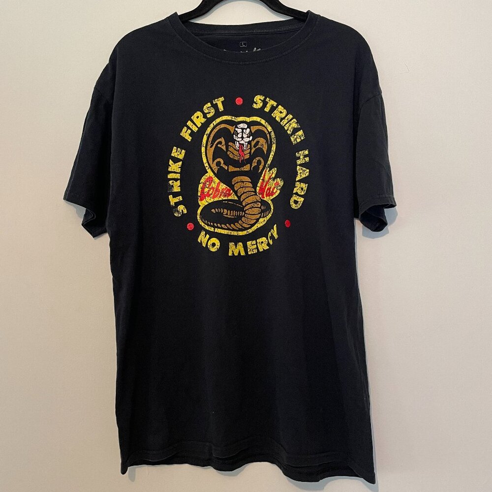 COBRA KAI Strike First Hard No Mercy T-Shirt Ripple Junction Mens Size Large